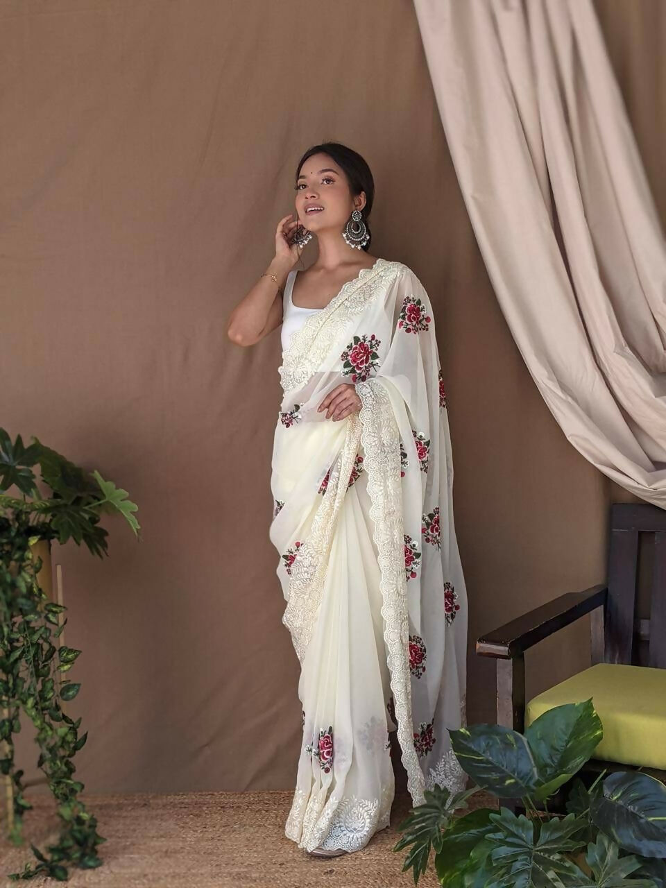 Vamsee Fana Off White Georgette Silk Saree | Grocsy
