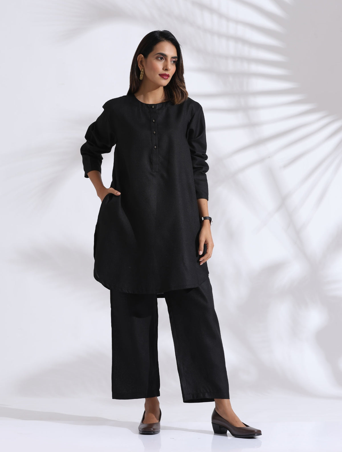 trueBrowns Black Slub Kurta Co-ord Set | Grocsy