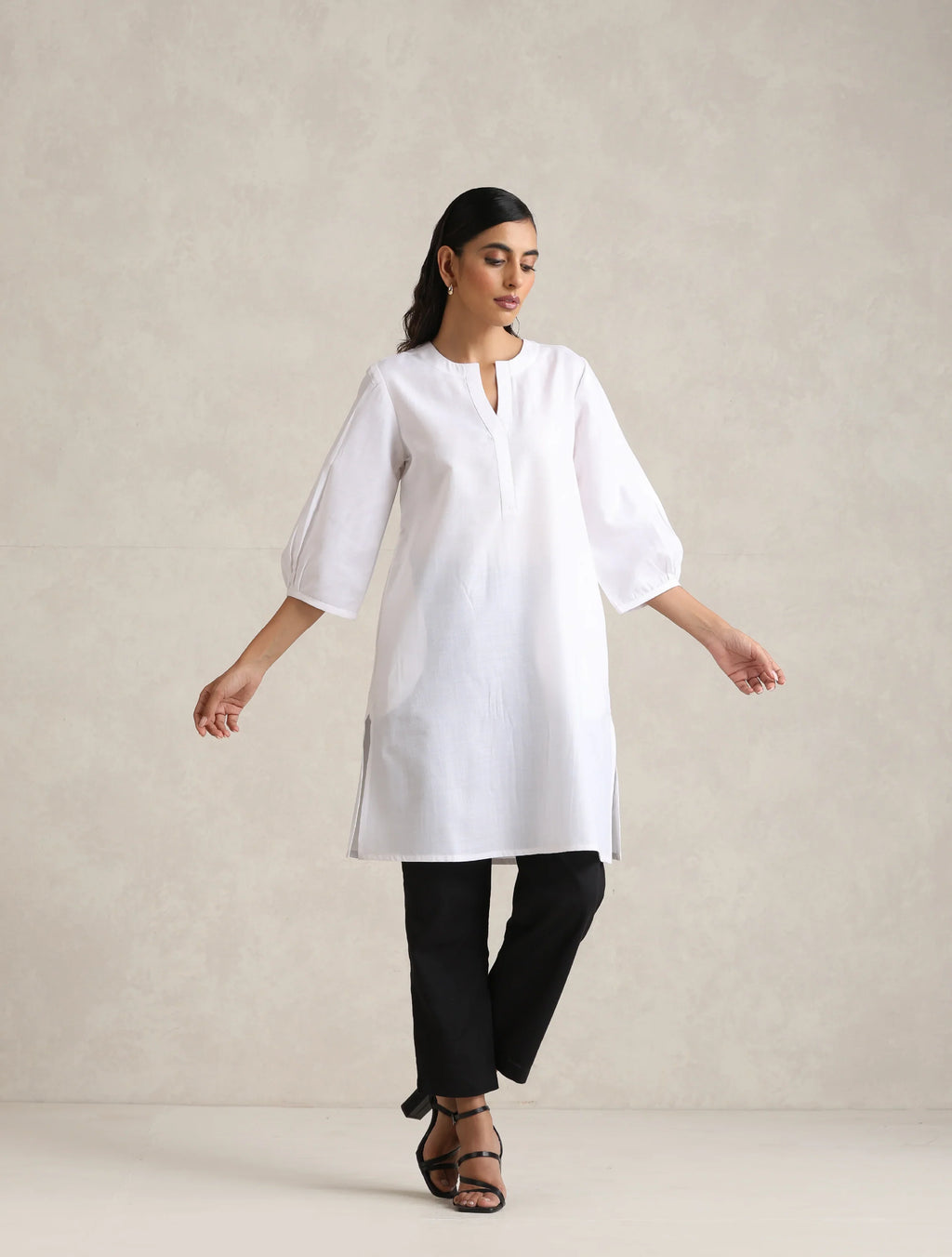 trueBrowns White Cotton Blend Short Kurta | Grocsy