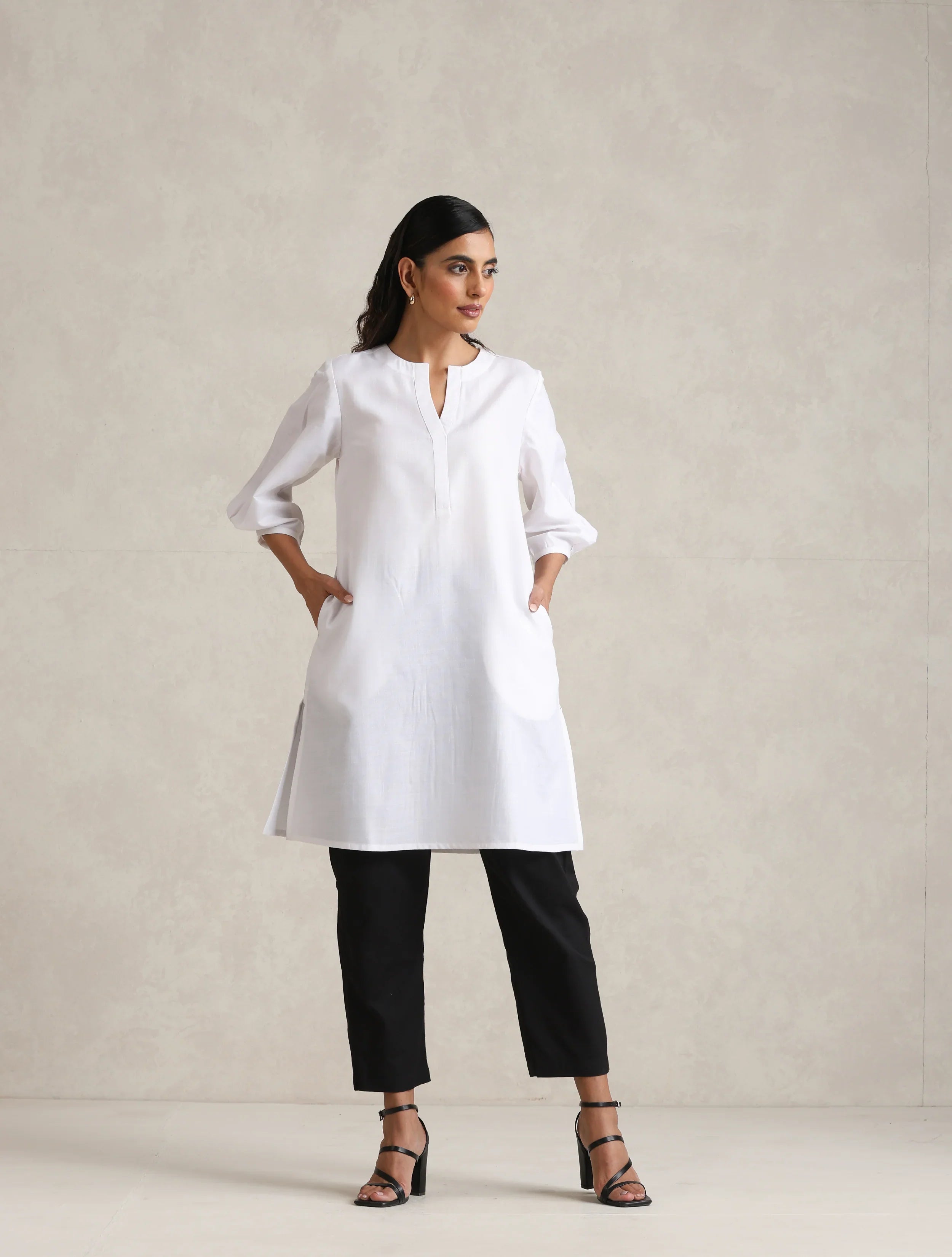 trueBrowns White Cotton Blend Short Kurta | Grocsy