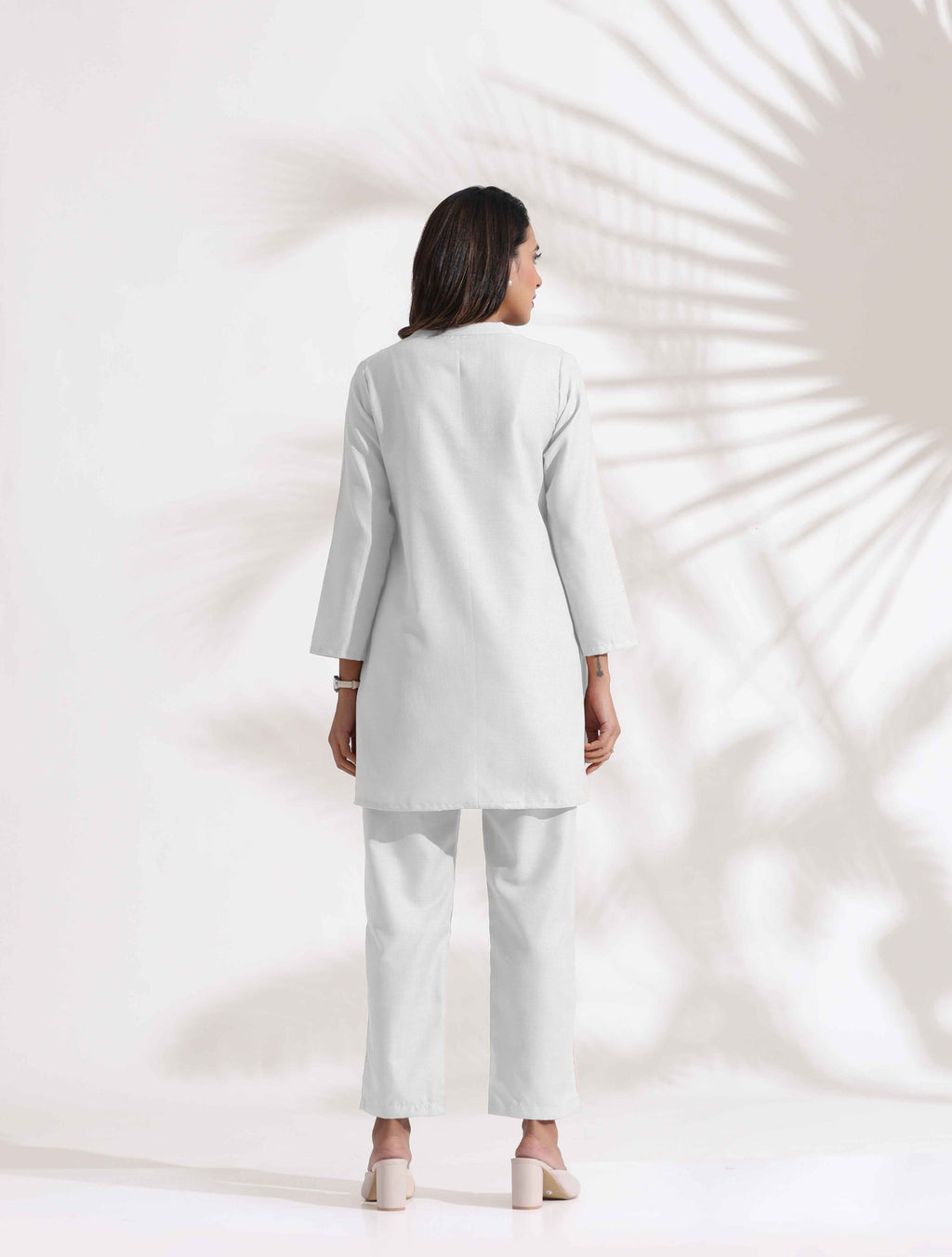 trueBrowns White Cotton Blend Kurta Co-ord Set | Grocsy