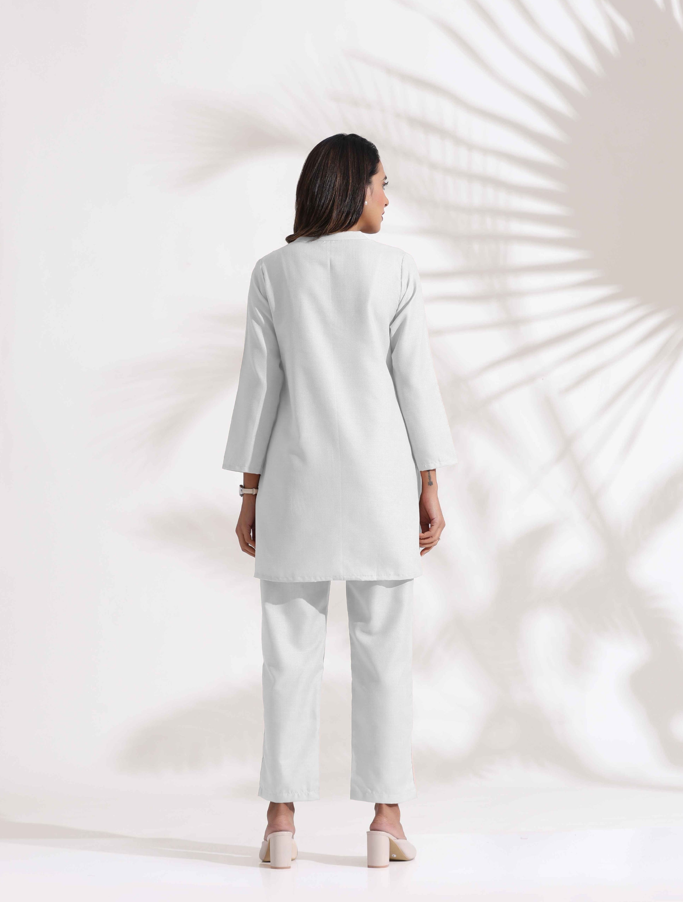 trueBrowns White Cotton Blend Kurta Co-ord Set | Grocsy