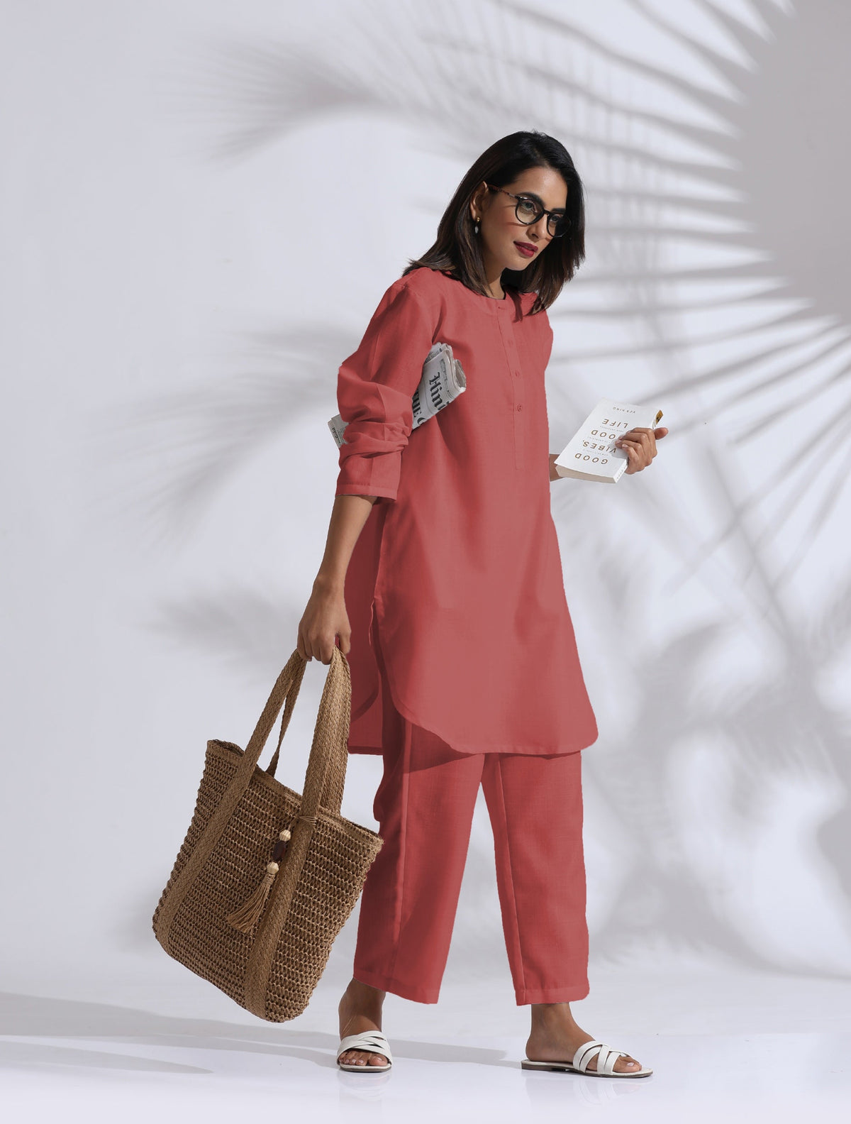 trueBrowns Pink Cotton Blend Pleated Kurta Co-ord Set | Grocsy