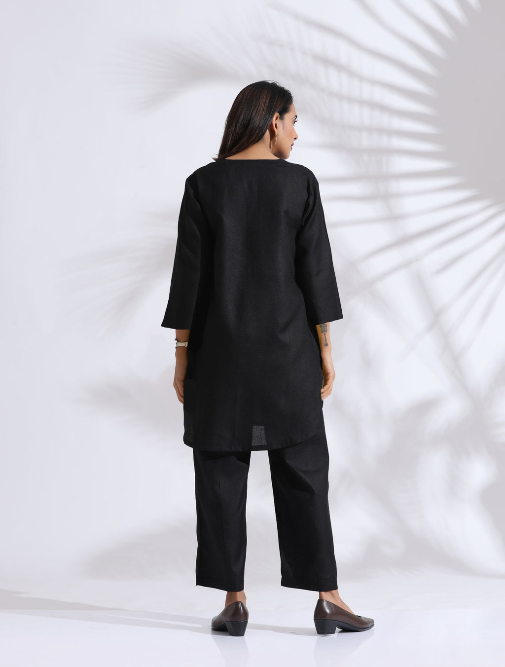 trueBrowns Black Slub Kurta Co-ord Set | Grocsy
