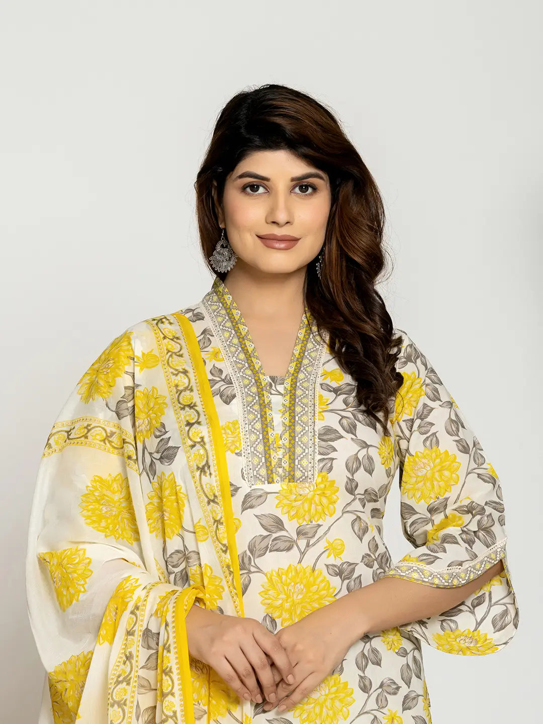 Yufta Yellow And Off White Cotton Pakistani Style Kurta Dupatta Set | Grocsy