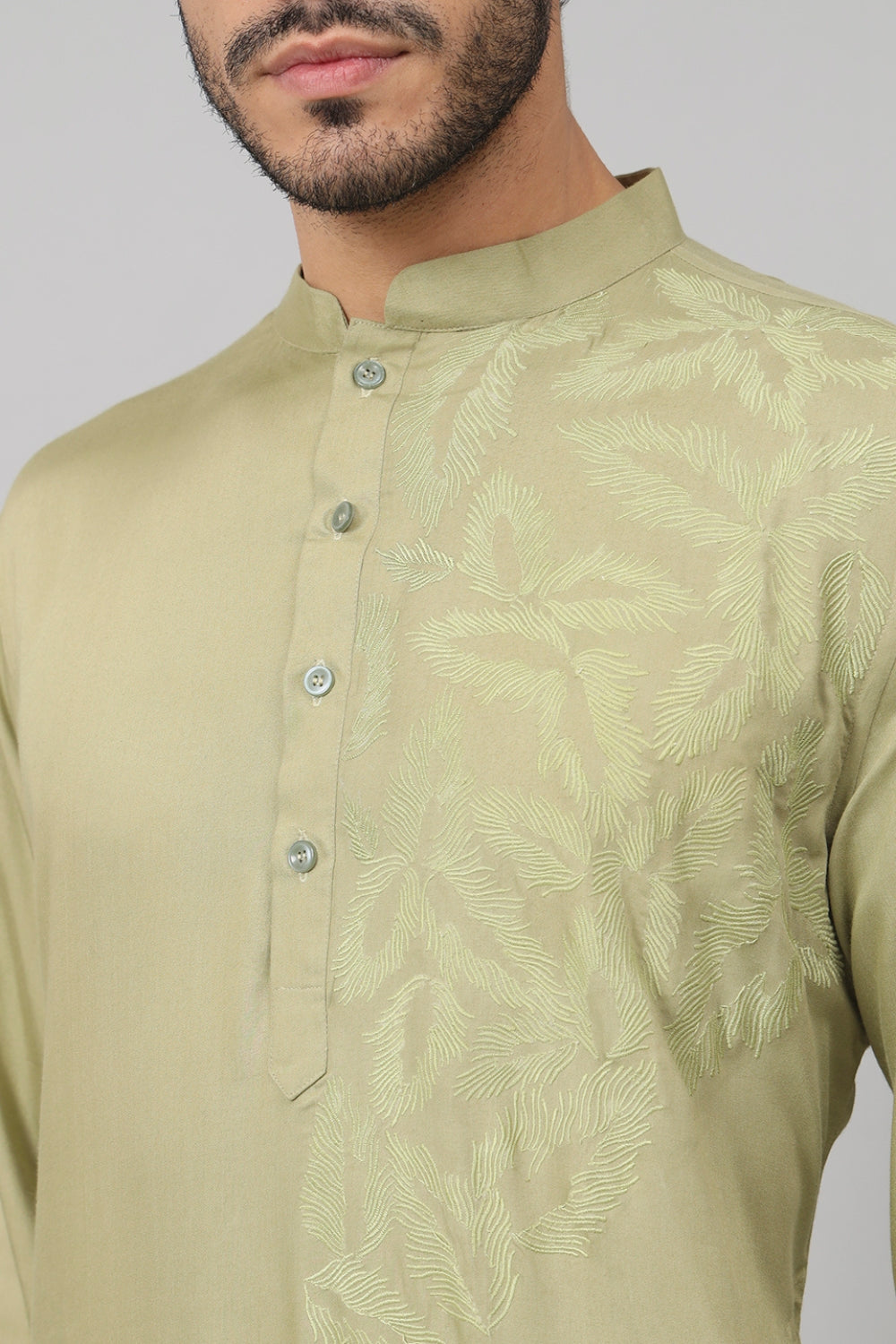 Leafy Embroidered Cotton Kurta by Hilo Design | Grocsy