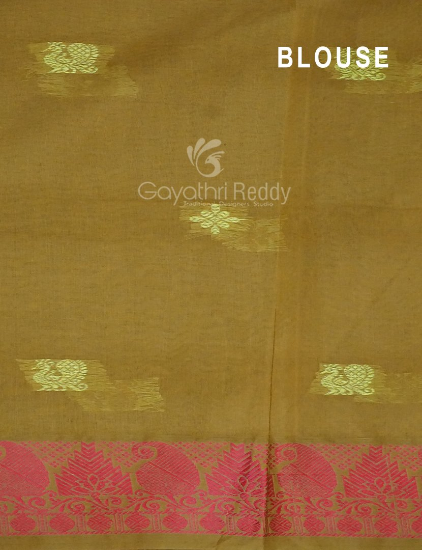 Kalanetha Shades of Red Rust Pure Kanchi Cotton Saree With Kanchi Traditional Border By Gayathri Reddy Designer Studio | Grocsy