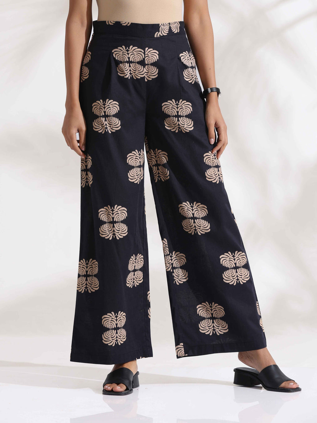 trueBrowns Black Cotton Print Top & Flared Pants Co-ord Set | Grocsy