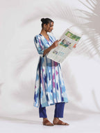 trueBrowns Blue Ikat Print Muslin Kurta Set | Grocsy