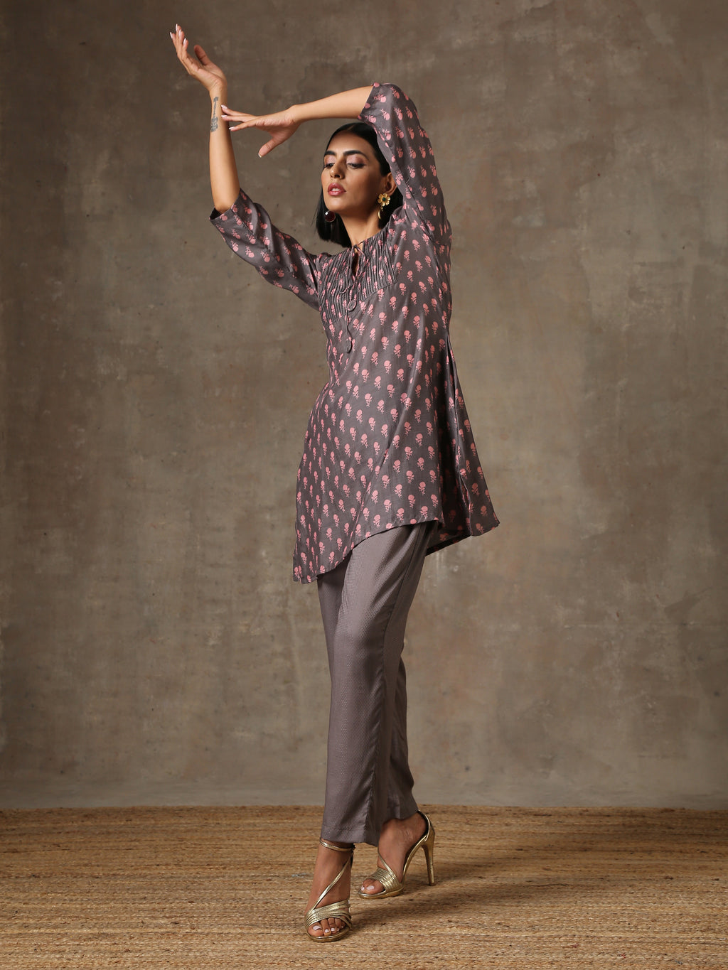 trueBrowns Grey Pink Floral Printed Silk Co-Ord Set | Grocsy