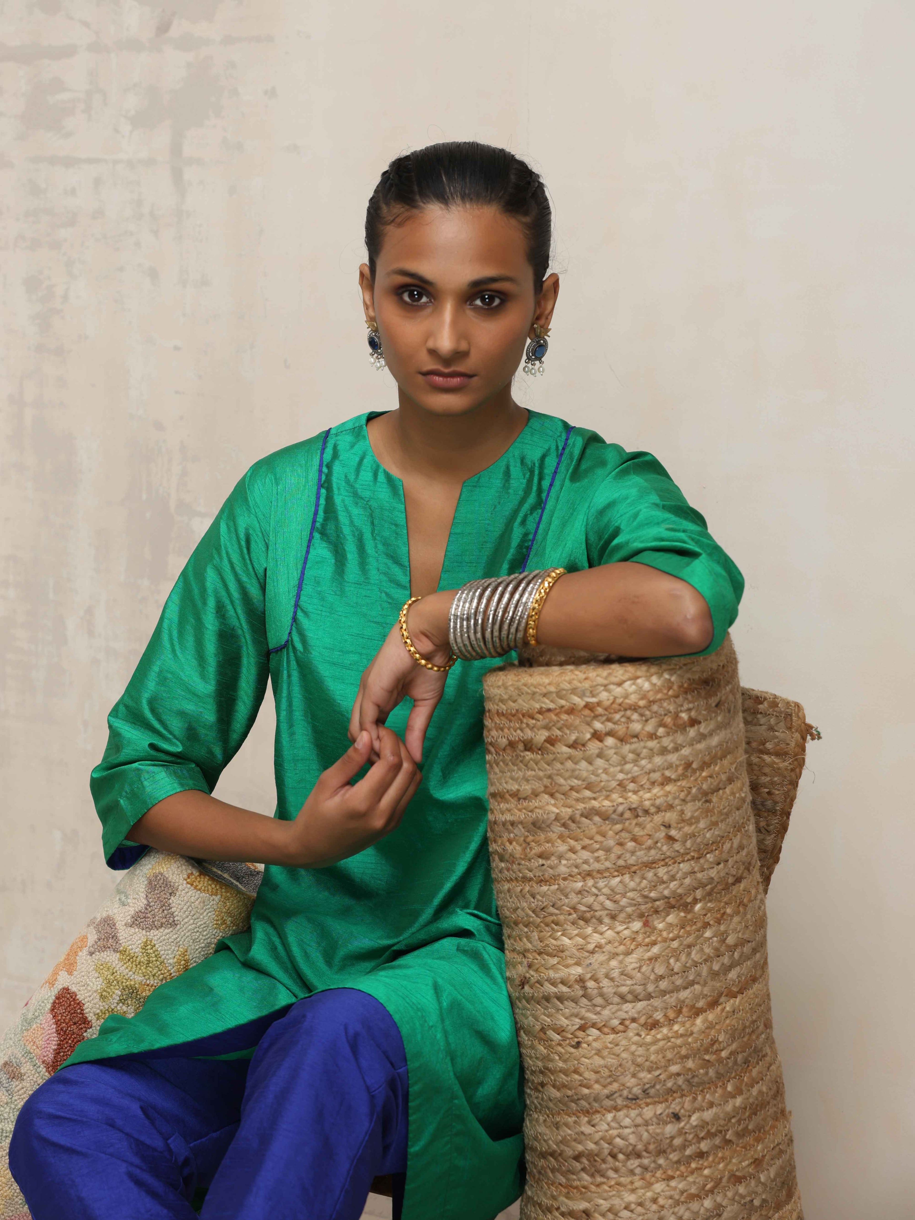 trueBrowns Bright Green Silk Kurta Co-ord Set | Grocsy