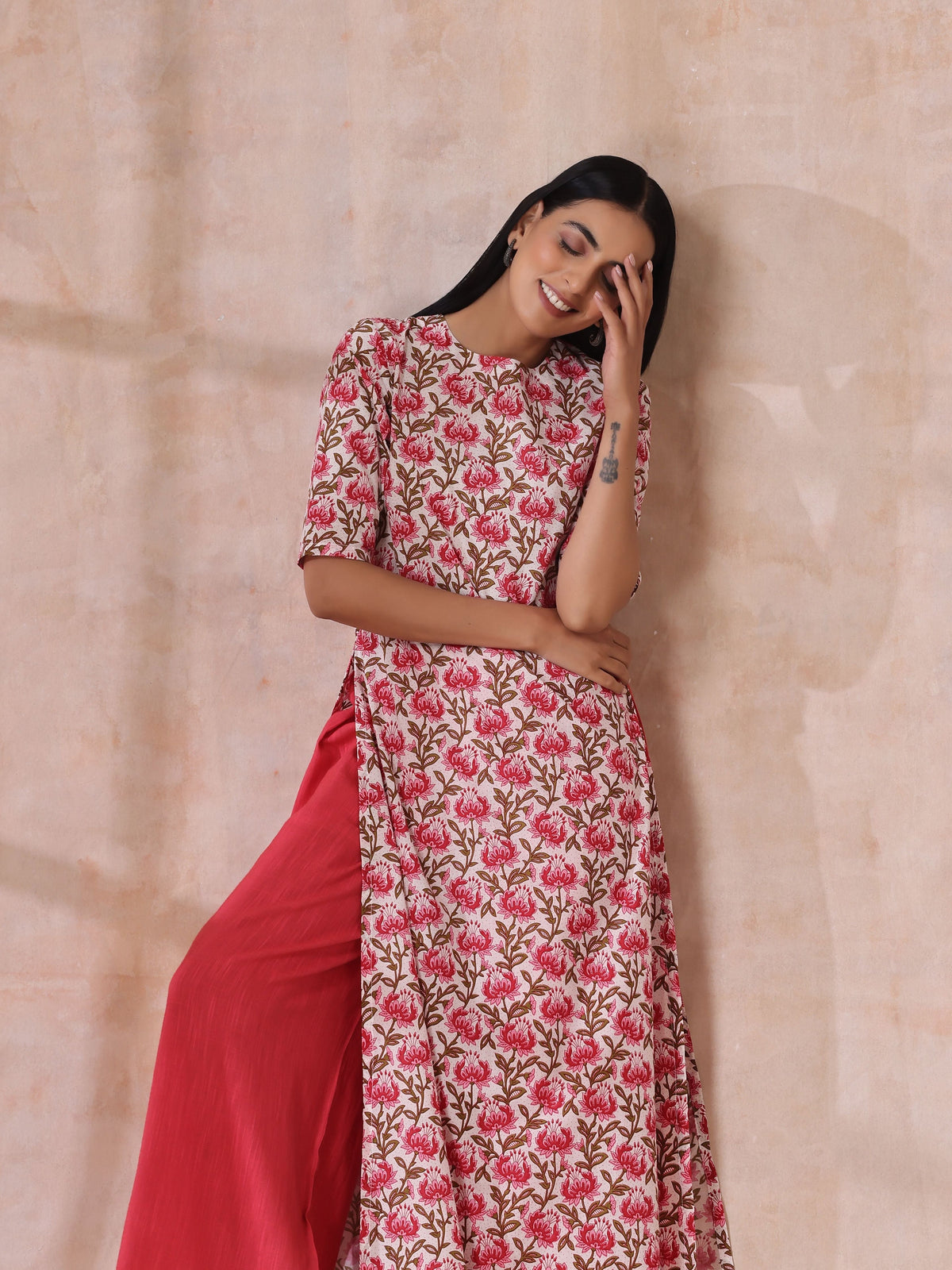 trueBrowns Pink Brown Overall Floral On White Block Print Cotton Slit Kurta Pant Set | Grocsy