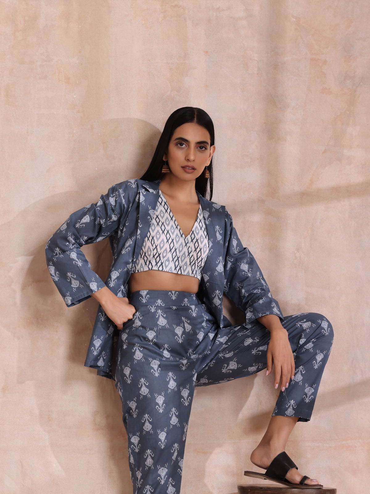 trueBrowns Grey On Grey Ikat Print Cotton Pant Suit Set | Grocsy