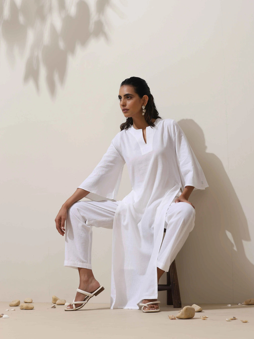trueBrowns White Cotton Linen Kurta Pant Set | Grocsy