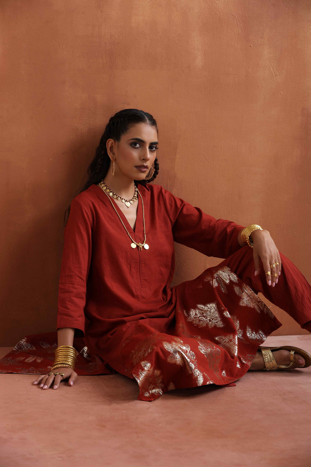 trueBrowns Rust Metallic Straight Kurta Set | Grocsy