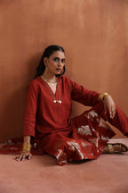 trueBrowns Rust Metallic Straight Kurta Set | Grocsy
