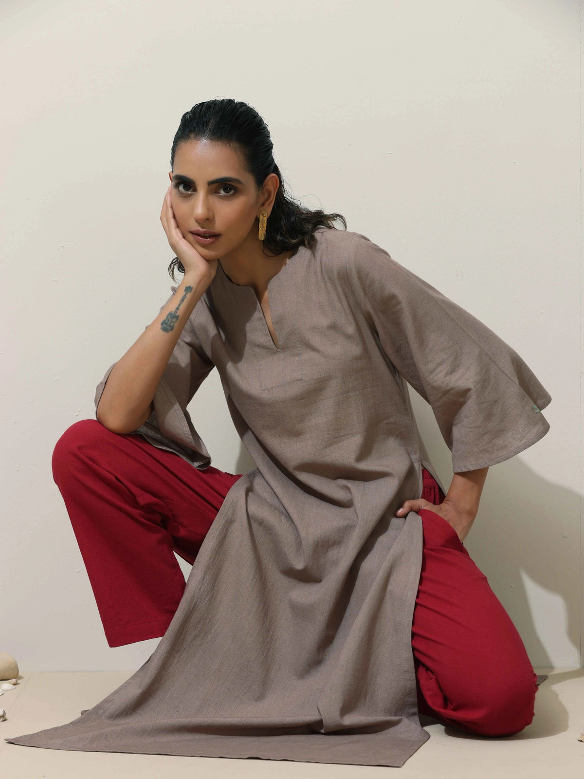 trueBrowns Grey Cotton Linen Kurta Pant Set | Grocsy