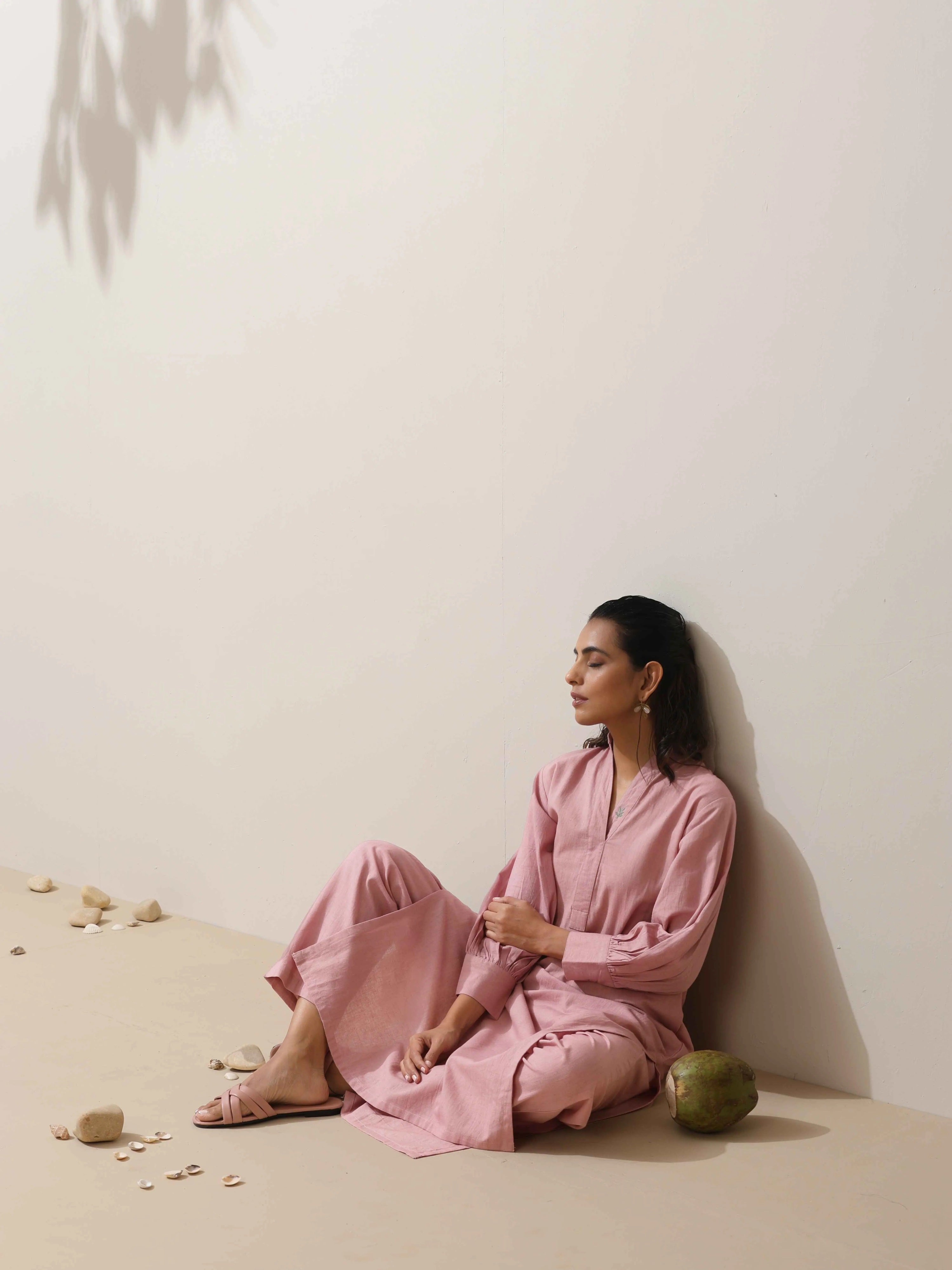 trueBrowns Pink Cotton Linen Kurta Pant Set | Grocsy