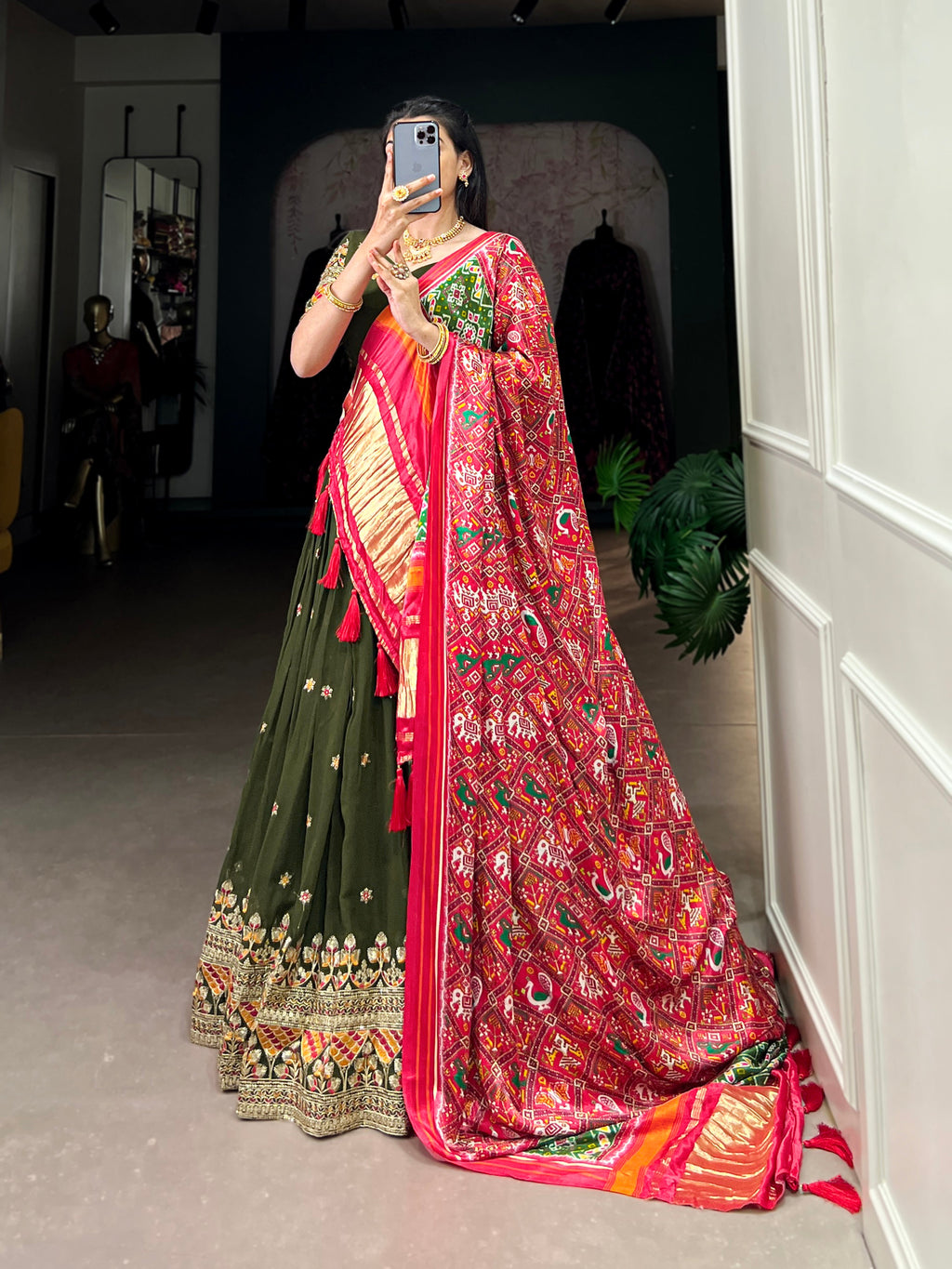 Lorenvalley Green Georgette Sequins and Thread Embroidery Work Lehenga Choli | Grocsy