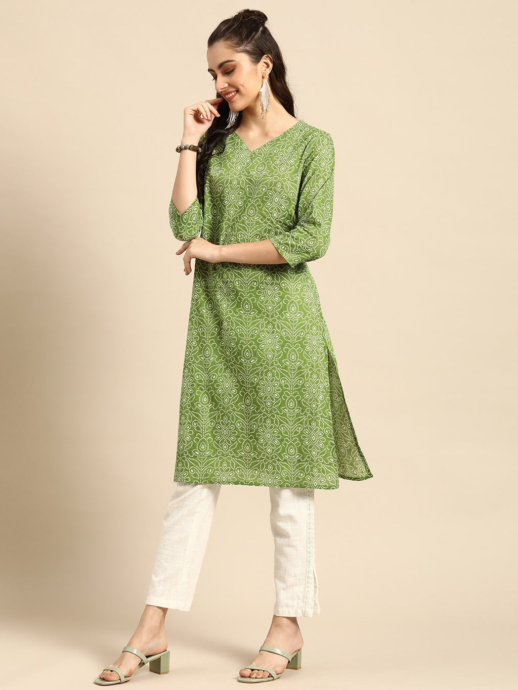 Sangria Women Green Bandhani Printed Pure Cotton Kurta | Grocsy