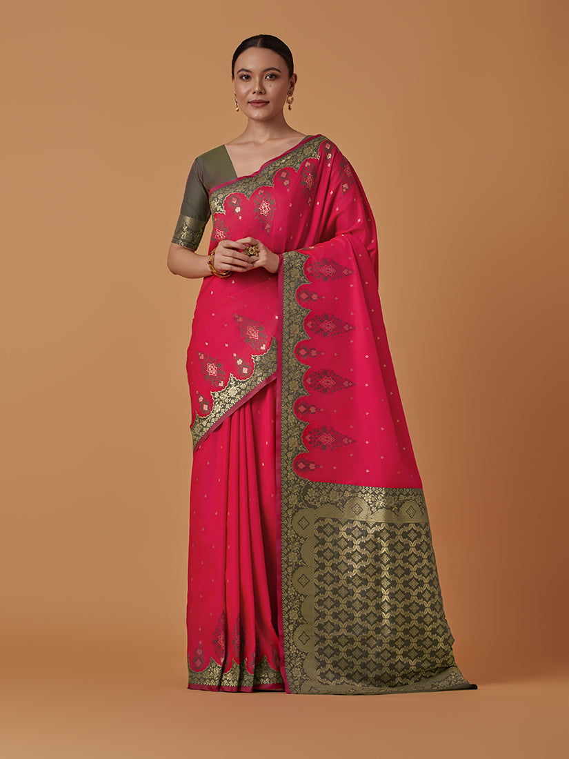 Monjolika Fashion Pink Banarasi Silk Blend SareeWith Zari Woven Rich Brocade Design | Grocsy