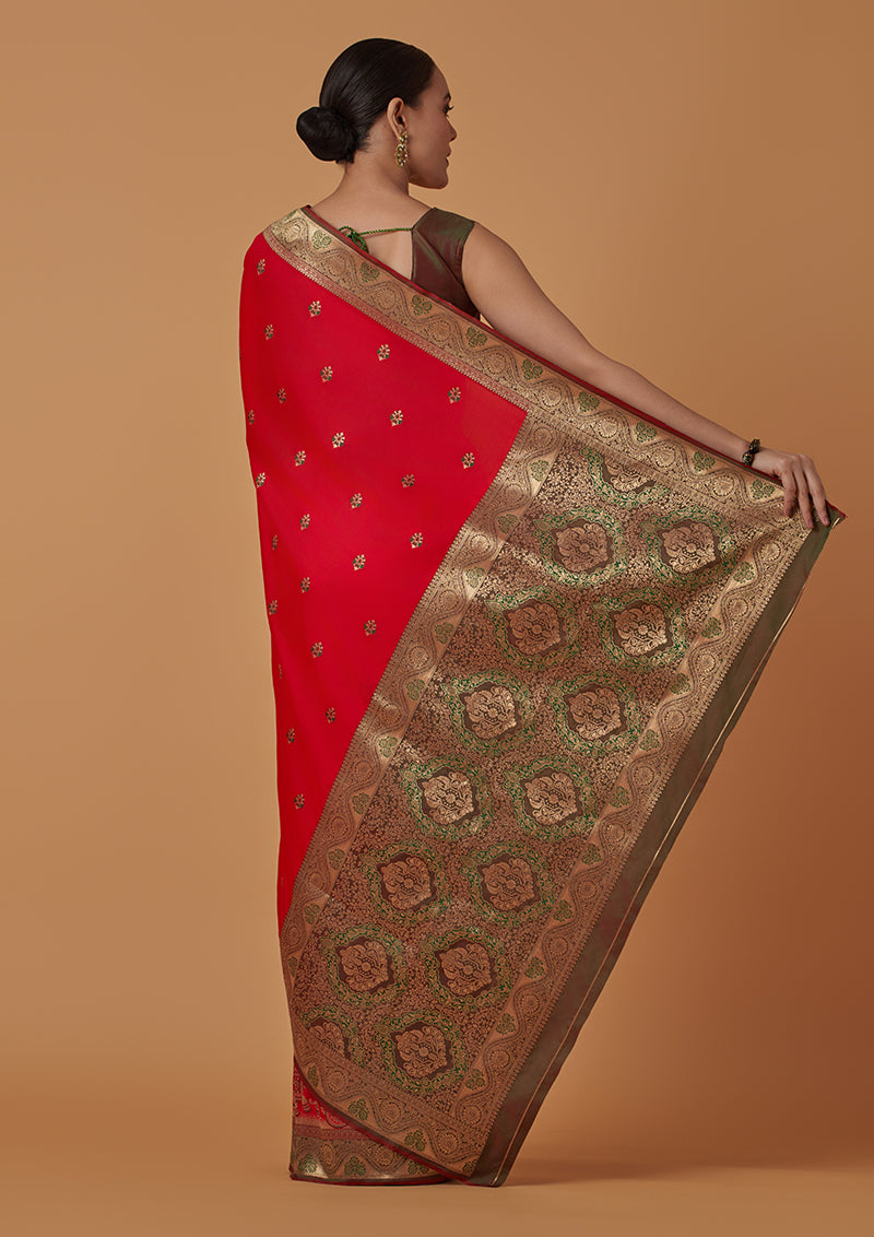 Monjolika Fashion Red Banarasi Silk Blend SareeWith Traditional & Modern Dulha Dulhan Figure Zari Woven Detailing | Grocsy