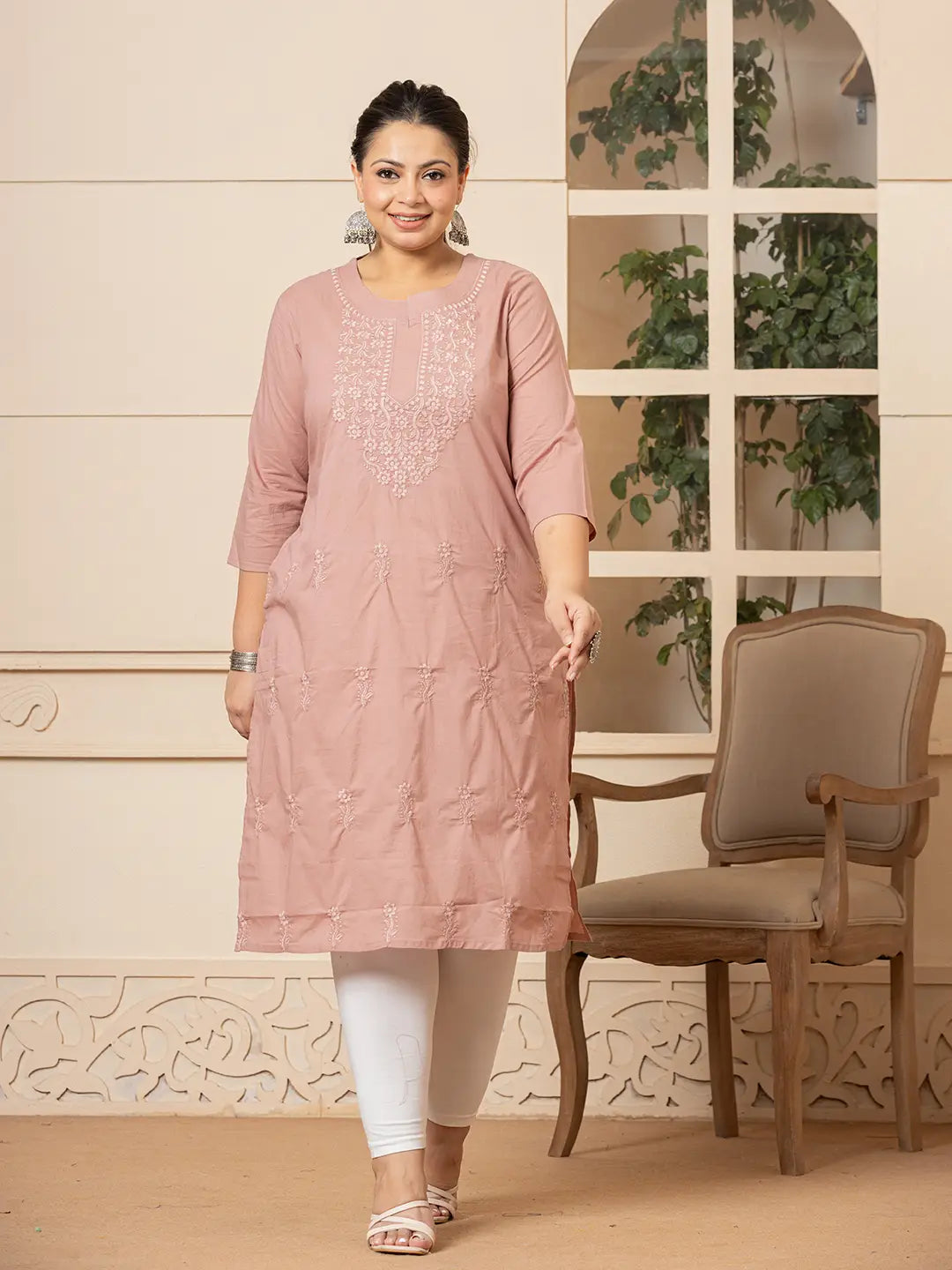 Yufta Women Mauve Floral Straight Plus Size Kurta | Grocsy