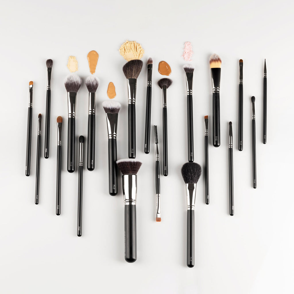 PAC Studio Absolute Basics - Amateur & Beginner MUA Set Lightweight Ergonomic Handles Hard Case Brush Pouch | Grocsy