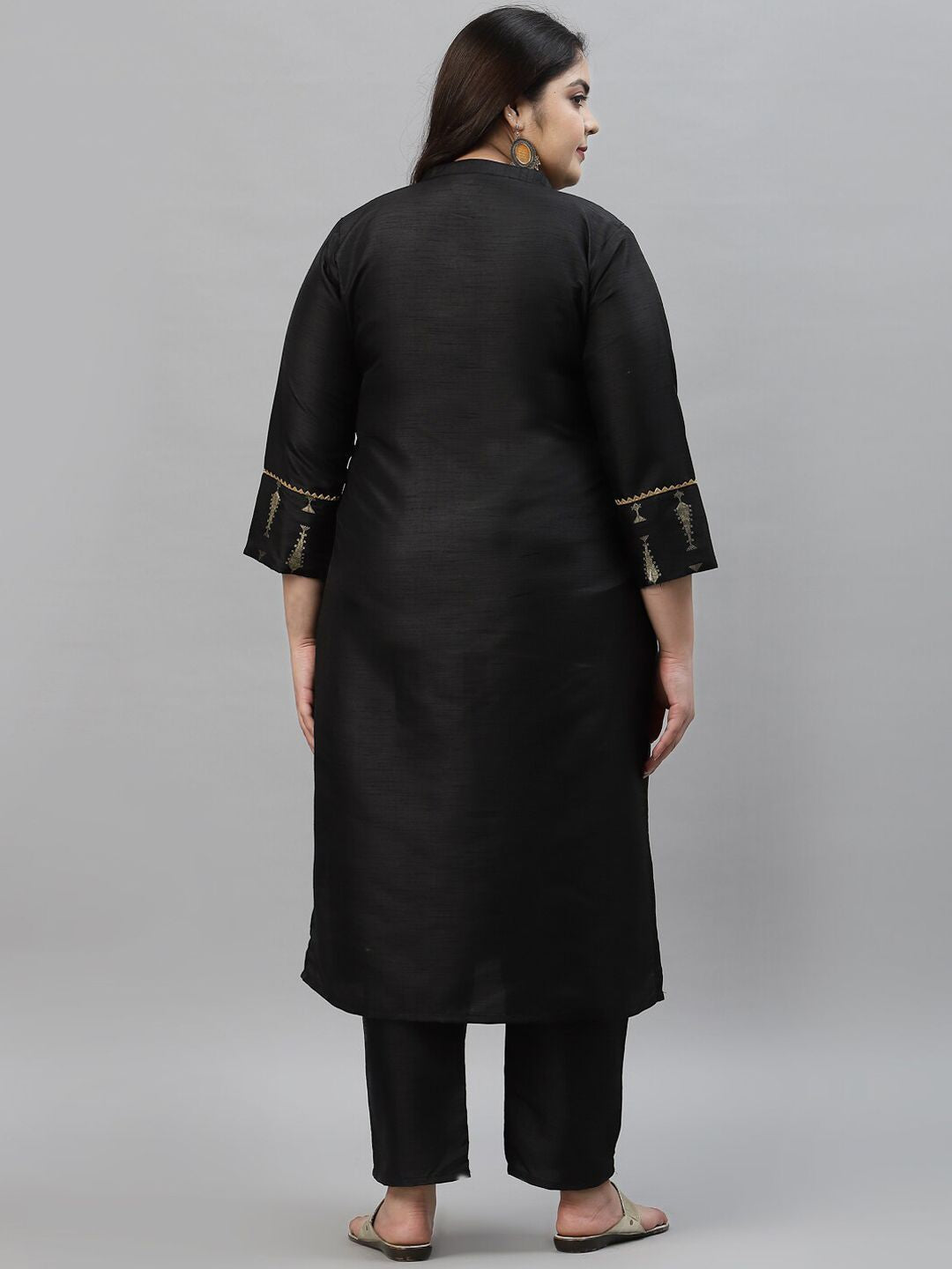Sztori Plus Size Ethnic Motifs Printed Mandarin Collar Straight Kurta with Trousers | Grocsy