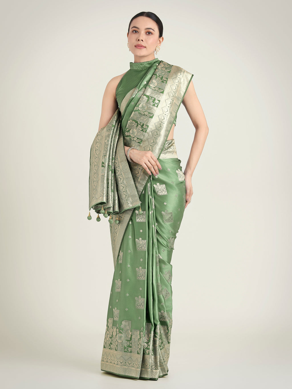 Monjolika Fashion Green Color Banarasi Satin Silk Zari Weaving Festival Saree | Grocsy