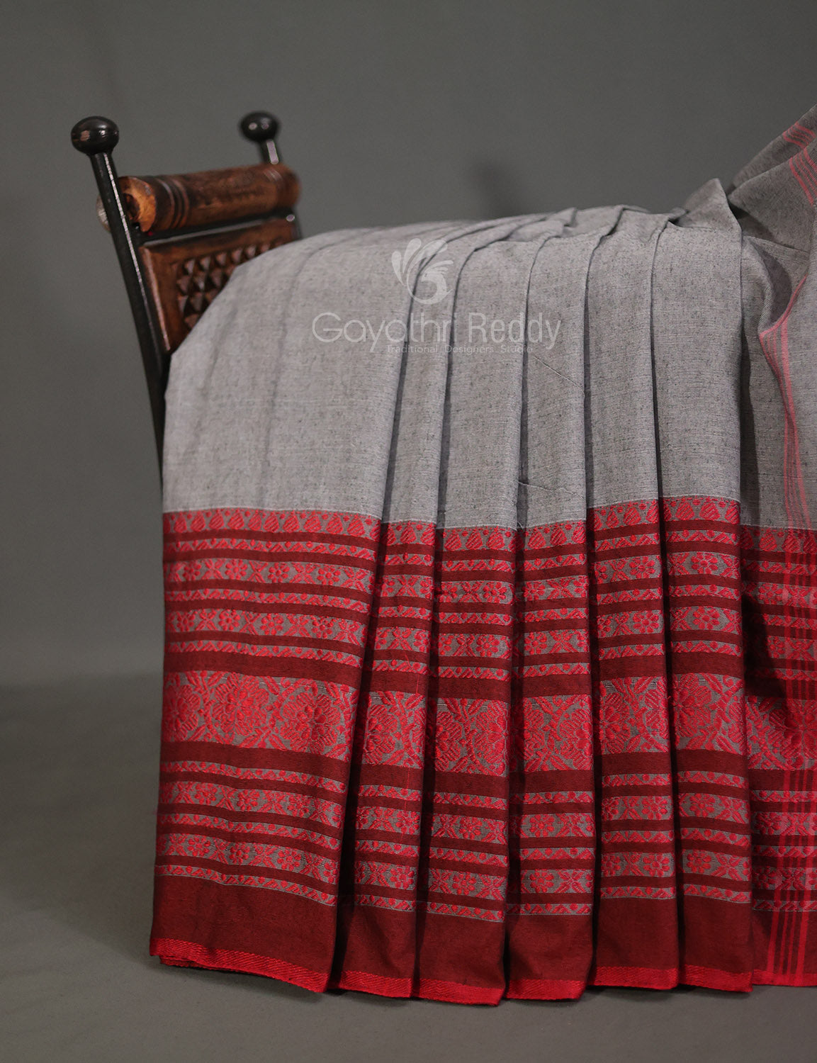 Green Colored Contrast Thread Pure Khadi Cotton Saree By Gayathri Reddy Designer Studio | Grocsy