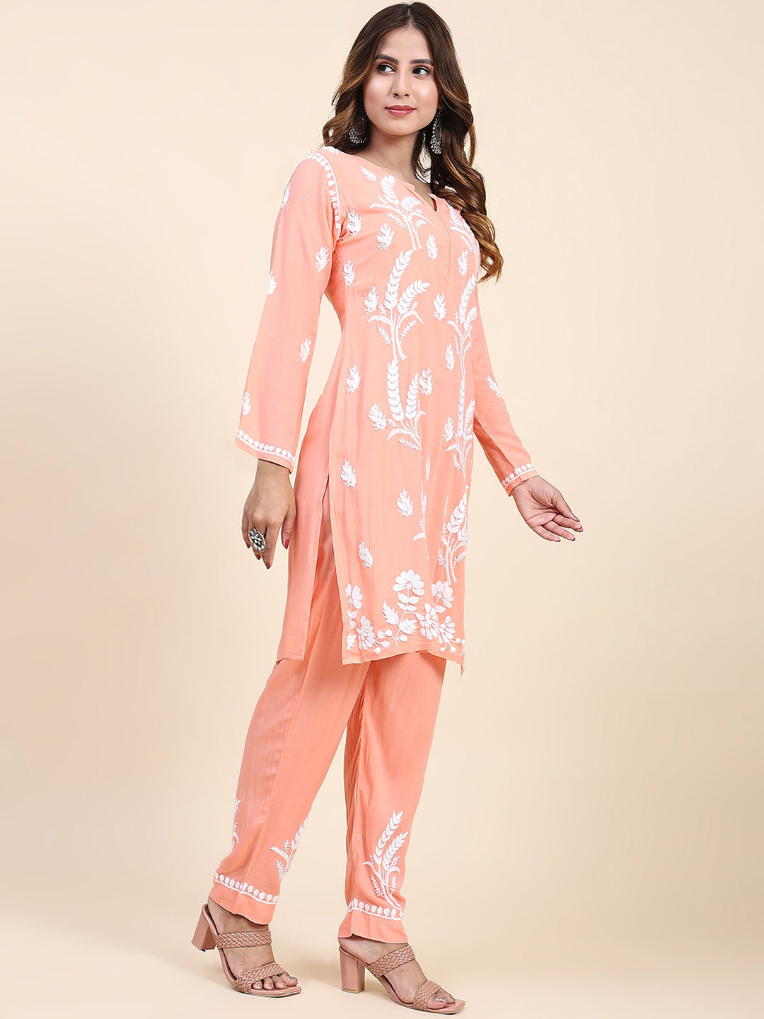 HOUSE OF KARI Floral Embroidered Chikankari Pure Cotton Kurta with Trousers | Grocsy