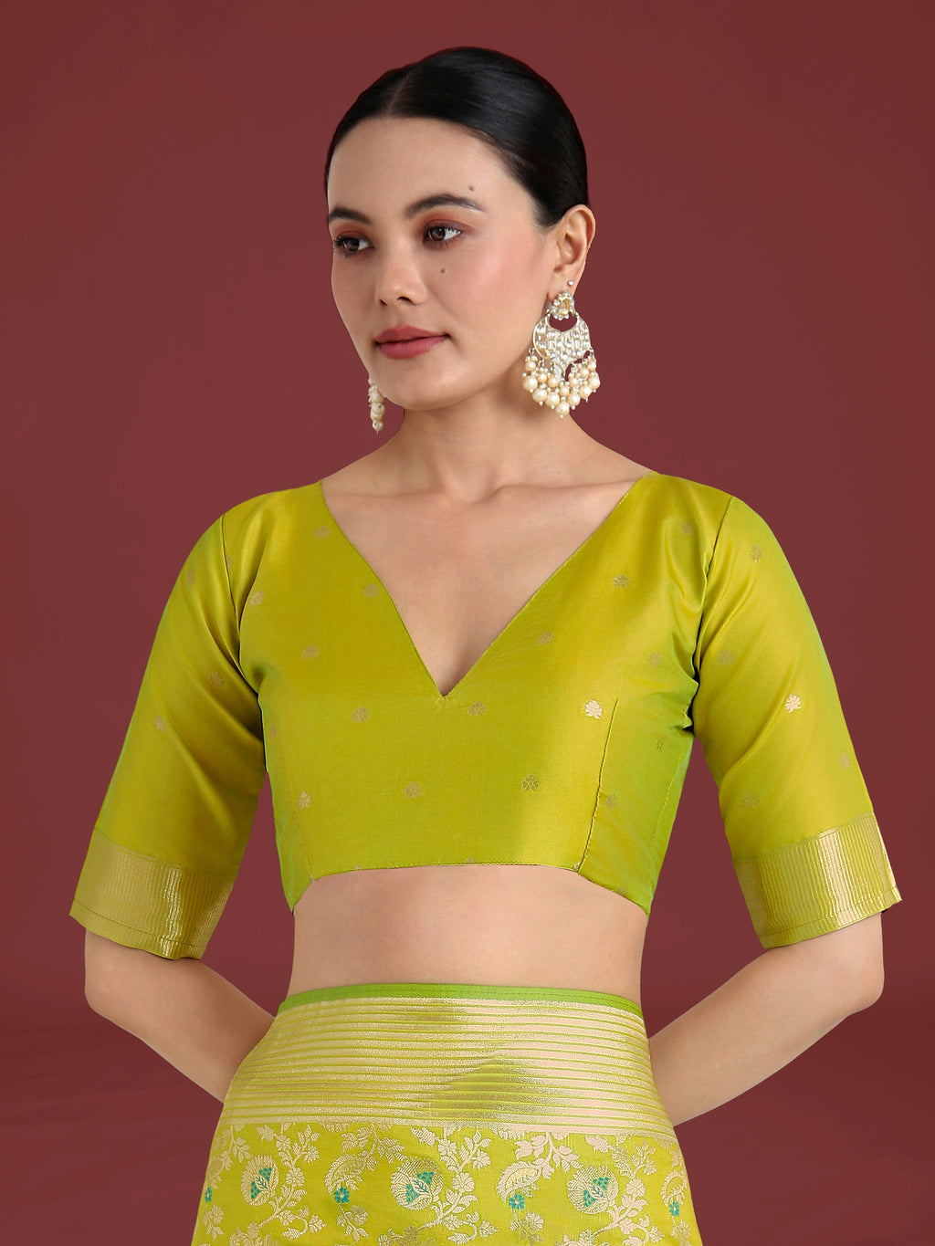 Monjolika Fashion Banarasi Silk Parrot Green Zaal Pattern Traditional Saree | Grocsy