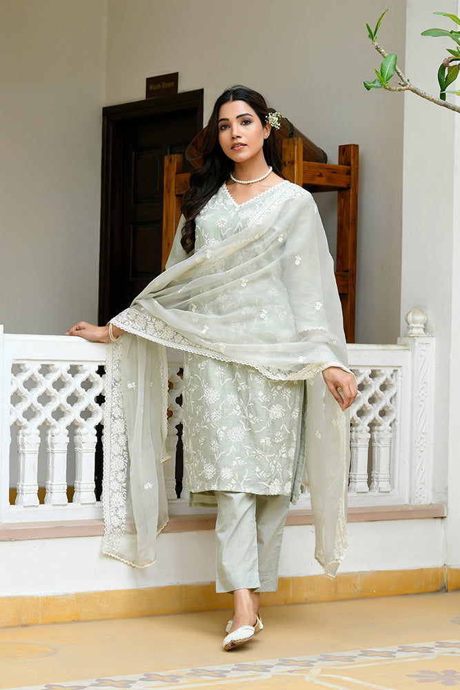 Vaasva Women Pista Linen Embroidered Solid Kurta Set With Solid Pants & Chiffon Embroidered Dupatta | Grocsy