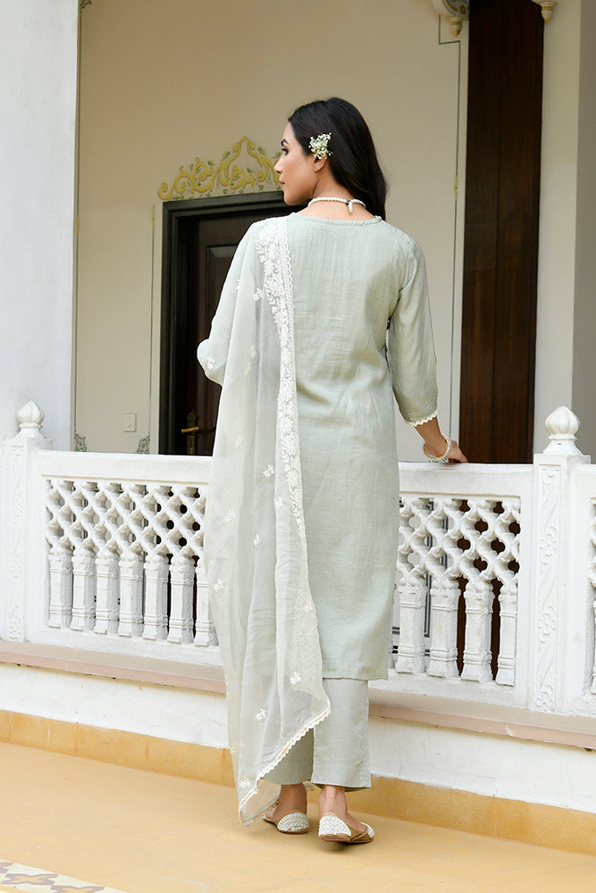 Vaasva Women Pista Linen Embroidered Solid Kurta Set With Solid Pants & Chiffon Embroidered Dupatta | Grocsy