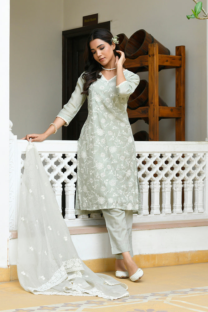 Vaasva Women Pista Linen Embroidered Solid Kurta Set With Solid Pants & Chiffon Embroidered Dupatta | Grocsy