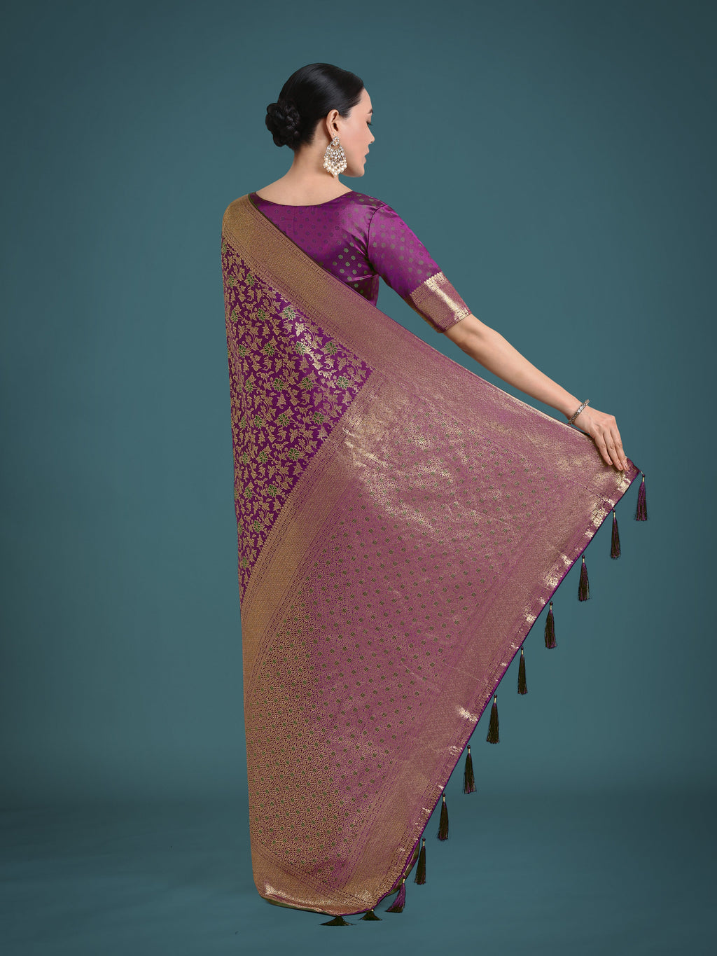 Monjolika Fashion Scintilla Purple Banarasi Satin Silk Meenakari zari weaving Pattern Saree | Grocsy