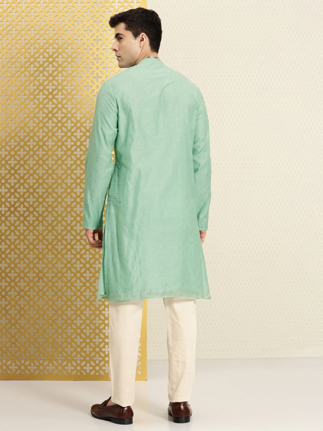 House of Pataudi Floral Printed Sequined Yoke Design Jashn Kurta | Grocsy