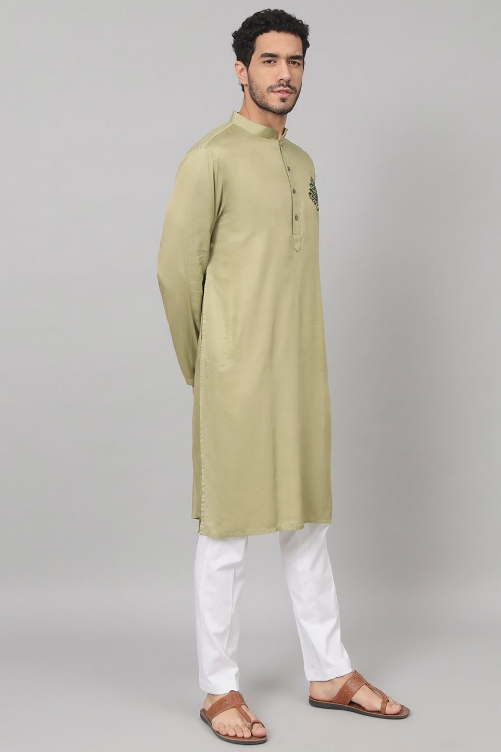 Laurel Embroidered Cotton Kurta by Hilo Design | Grocsy
