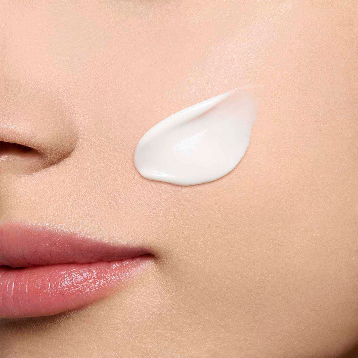 Clarins Hydra Essentiel Light Cream | Grocsy