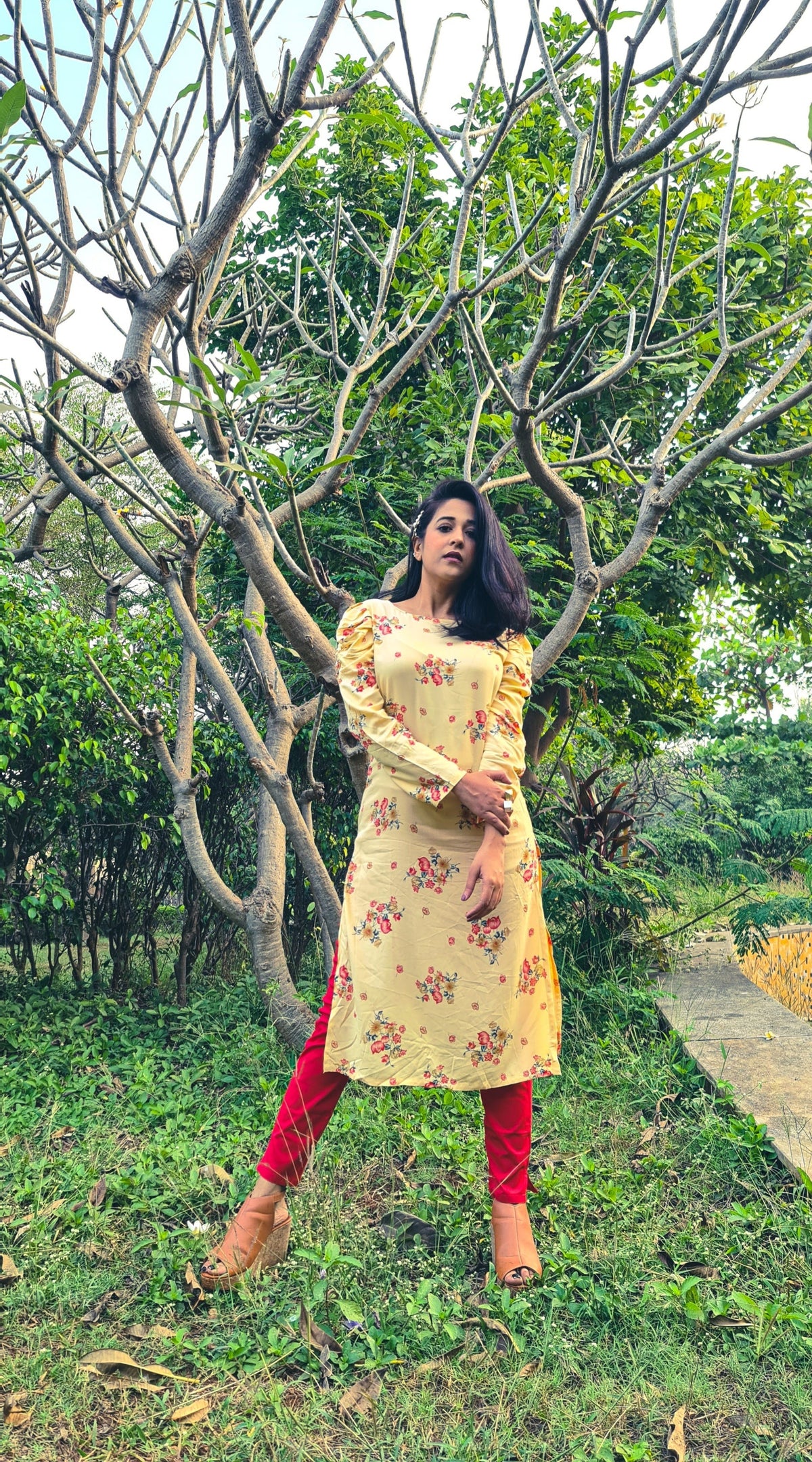 Jompers Women Yellow & Red Floral Printed Kurta | Grocsy