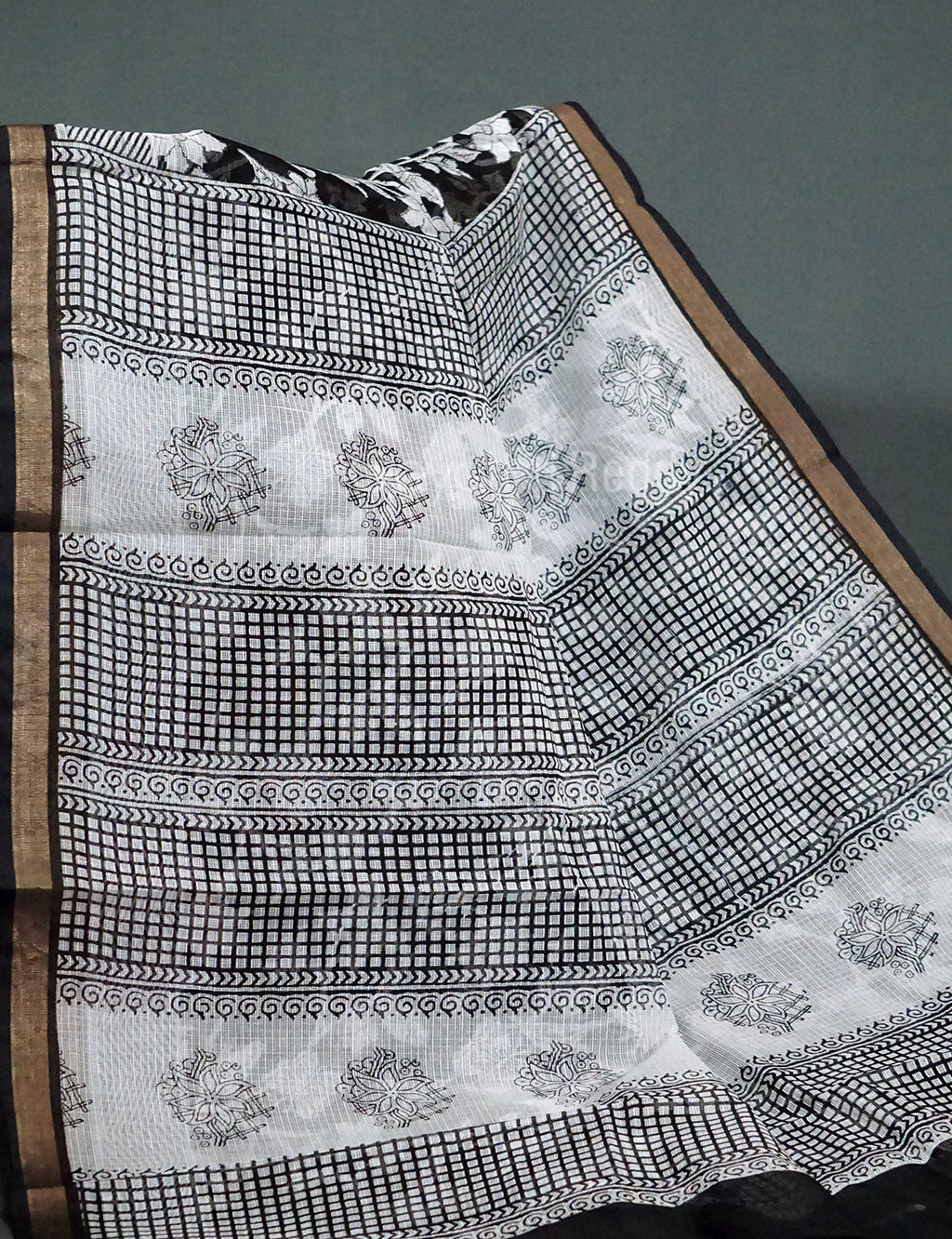 Black And White Colour Block Print Pure Kota Cotton Saree By Gayathri Reddy Designer Studio | Grocsy