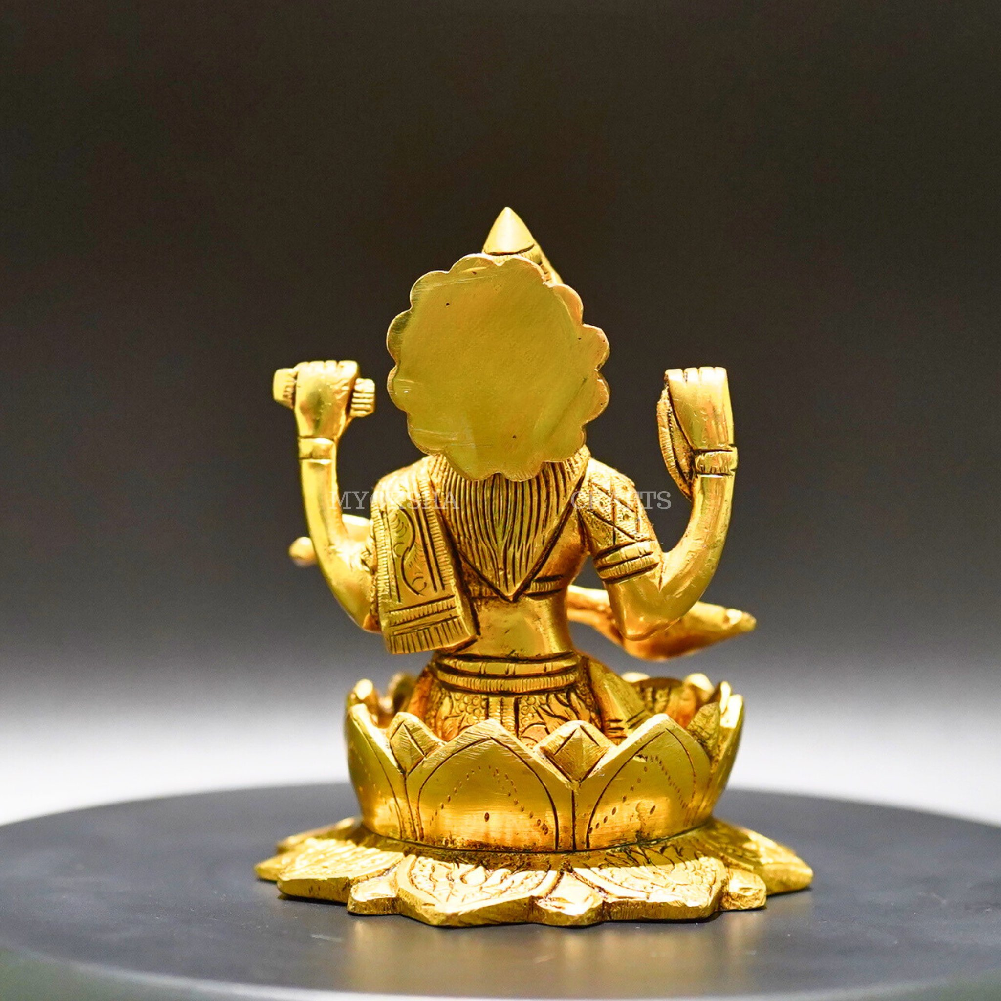 Brass Saraswati Idol - Embodiment of Knowledge and Artistic Inspiration" | Grocsy