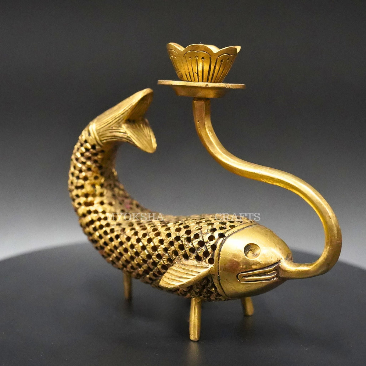 Brass Fish Candle Stand: Coastal Charm for Homes | Grocsy