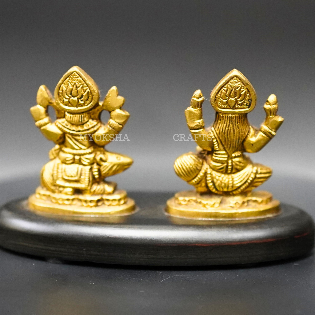 Ganesha Lakshmi: Auspicious Blessings for Your Home | Grocsy