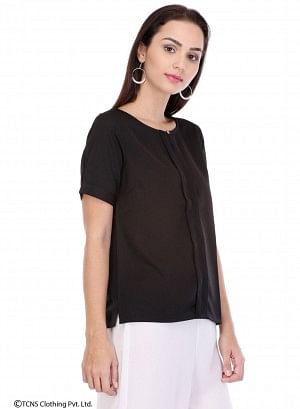 W for Woman Black Short Sleeve Top | Grocsy