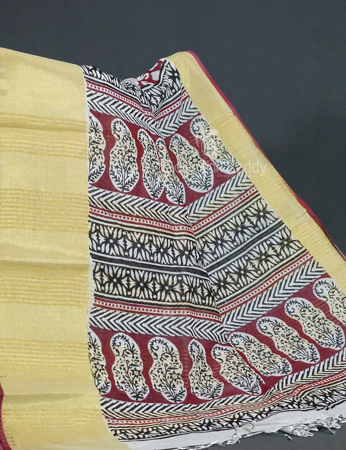 Gleaming Dark Maroon Kalamkari Cotton Linen Printed Saree By Gayathri Reddy Designer Studio | Grocsy