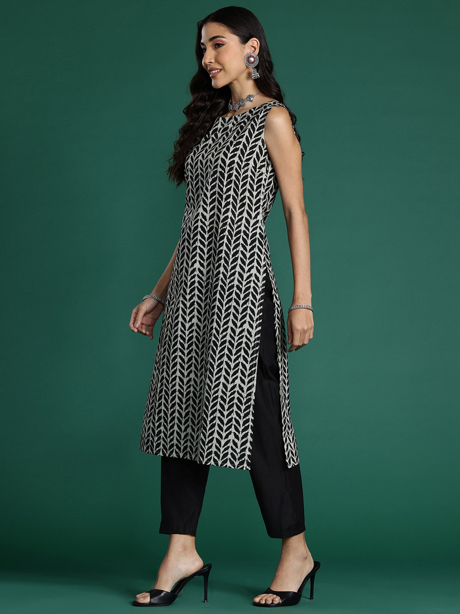 Indo Era Black Printed Straight Kurta | Grocsy