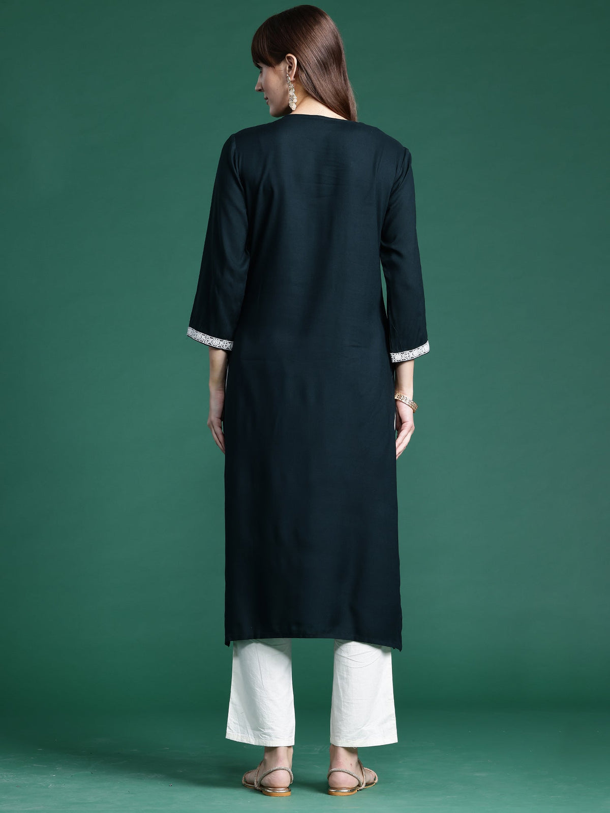 Indo Era Green Embroidered Straight Kurta | Grocsy