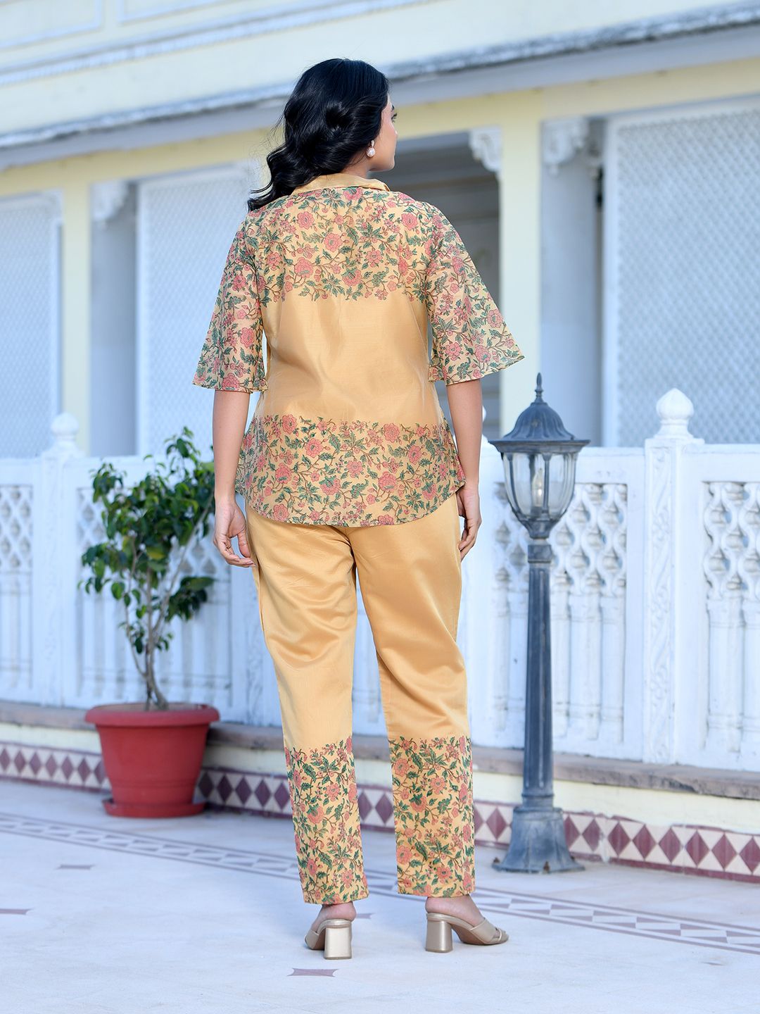 Vaasva Women's Cream Henna Linen Digital Printed Cord Set | Grocsy